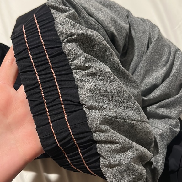 Athleta Girl Double Lined Dance Studio Style Pants WITH POCKETS! - Picture 4 of 4